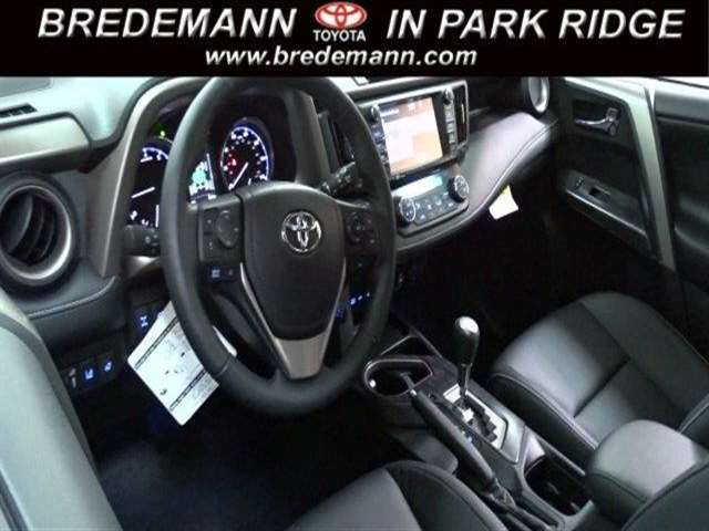 Toyota RAV4 2017 photo 8